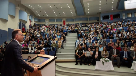 Selçuk Üniversitesinde Narko Tır ve Bağımlılıkla Mücadele Konferansı düzenlendi
